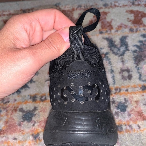 JORDAN AIR CADENCE 'TRIPLE BLACK Boys Lace Up Sneakers Size 4.5 - Picture 3 of 8